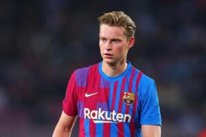 Frenkie De Jong willing to take paycut to stay at Barcelona after meeting with Xavi – report